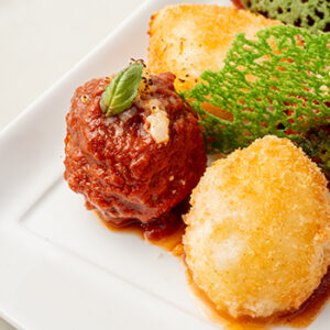 Polpette di carne e mozzarella al zuco (8 unidades)